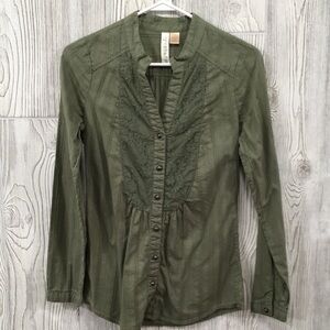 Eyeshadow Green Button Down Top Size Small
